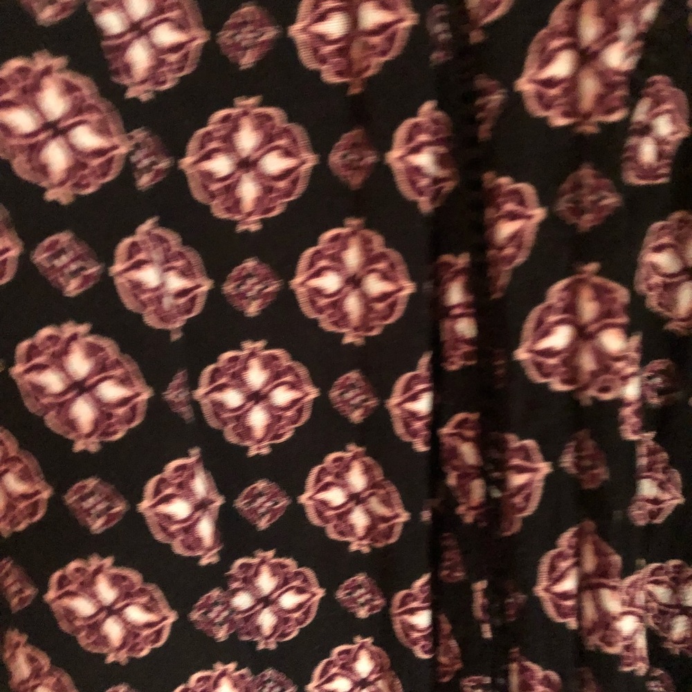 Pattern crop shirt - Picture 3 of 5